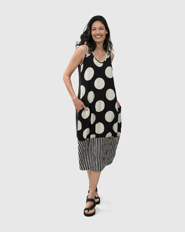 plus-size midi dressesMINNIE SLEEVELESS MIDI DRESS MONO