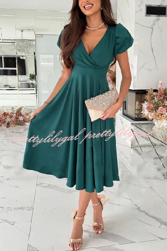 plus-size casual midi dressesZayla Solid Color Puff Sleeve V-neck Waist Slim Fit Midi Dress