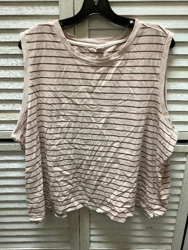 women's tops for those who want to add a touch of elegance and sophistication to their everyday wearTop Sleeveless Basic By Old Navy  Size: 2x