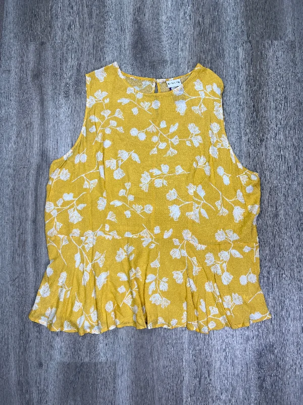 women's tops for those who want to add a personal touch to their wardrobe with unique and one-of-a-kind piecesTop Sleeveless By AVA & VIV  Size: 3x