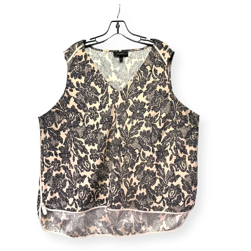 women's tops for those who want to stay on top of the latest fashion trends and wear pieces that are both stylish and on-trendTop Sleeveless By Lane Bryant  Size: 2x