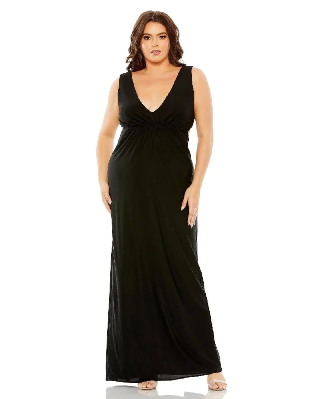 red carpet gown dressesMac Duggal 68536 Fabulouss Long Sleeveless Plus Size Formal Dress